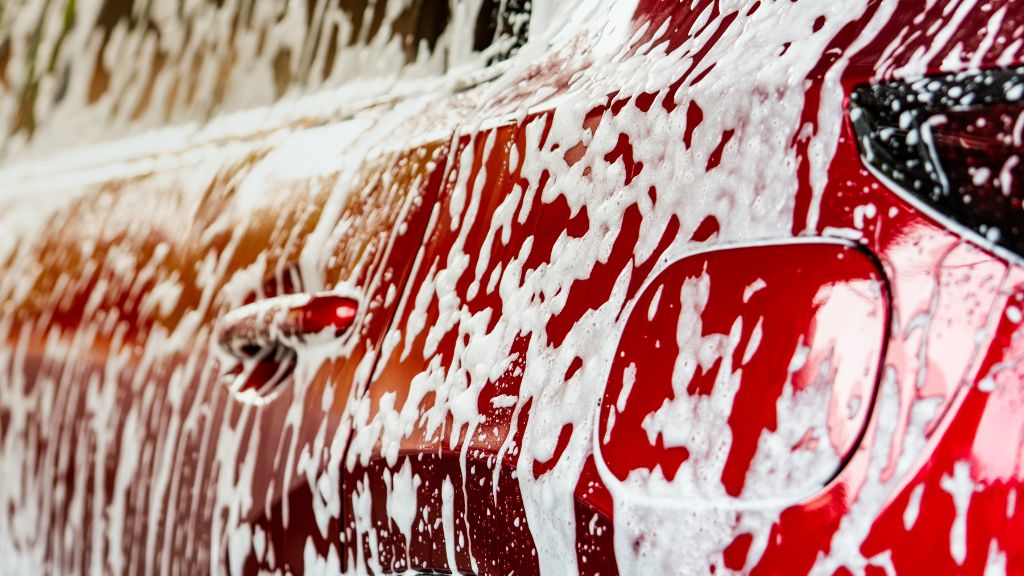 車用のシャンプーを利用して「シャンプー洗車」