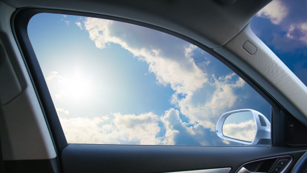 (2)窓ガラスの可視光線透過率70%を確保できていない