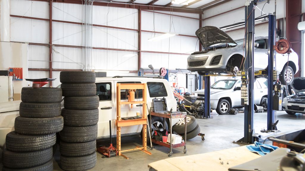 車検を受ける？乗り換える？メリット・デメリットや判断基準も解説│買い替えが間に合わない場合などQ&Aも紹介