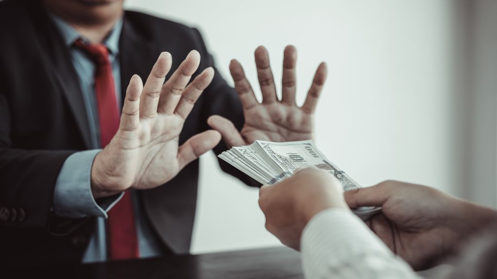 不正車検:点検を「したことにする」違法行為