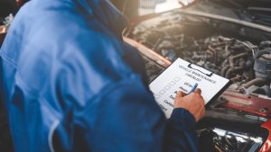 不正車検とは？危険性や罰則、避けるための「正しい車検業者」の選び方も解説